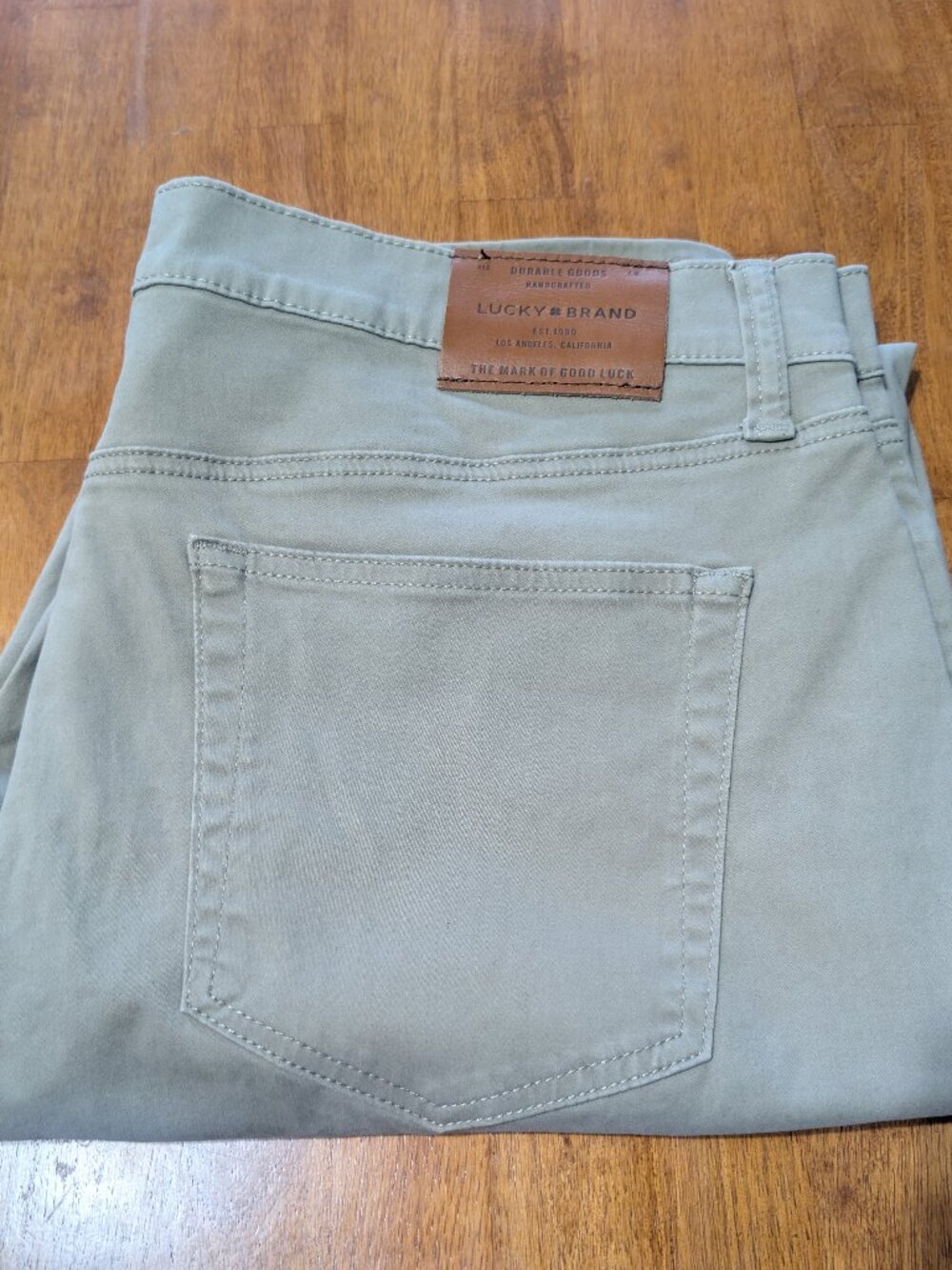 Lucky Brand mens Chino pants 38x32